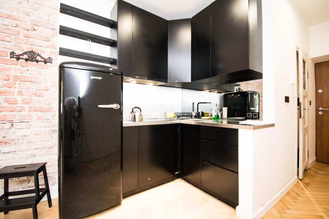 Waw Apartamenty Centrum Varsóvia Exterior foto